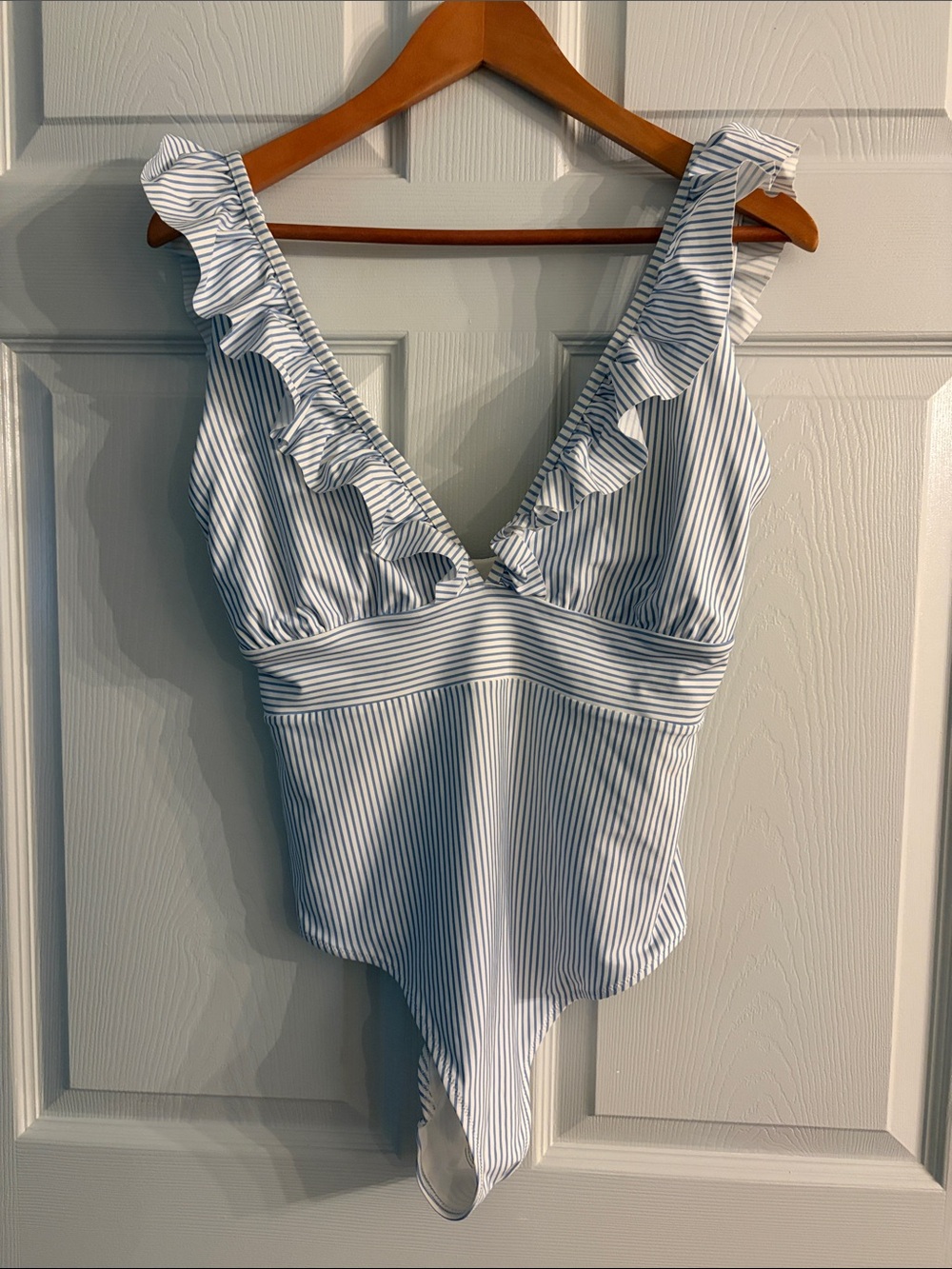 H&M one piece bathing suit size Large